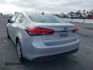 2017 Kia Forte LX with VIN 3KPFK4A71HE096490, listed as a IAAI auction lot 42085810 with 152,924 mi miles. Bid and sale history available at carsss.com. Image 3.