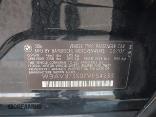 2007 BMW 3 Series 335i with VIN WBAVB73507VF54233, listed as a IAAI auction lot 39816172 with 96,076 mi miles. Bid and sale history available at carsss.com. Image 9.