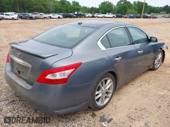 2010 Nissan Maxima 3.5 SV with VIN 1N4AA5AP0AC806842, listed as a IAAI auction lot 42220428 with 129,530 mi miles. Bid and sale history available at carsss.com. Image 4.