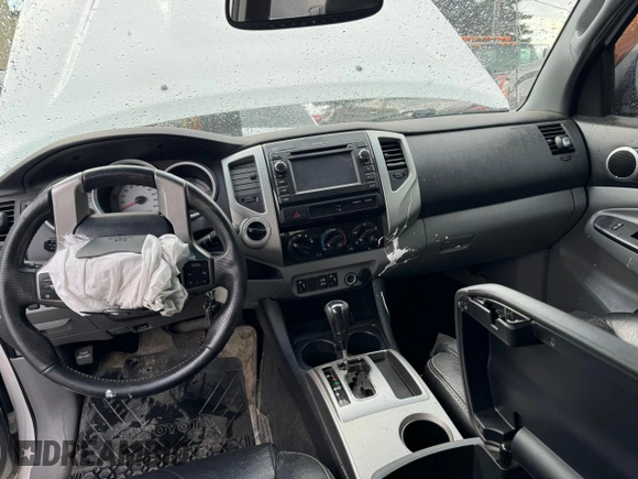 2013 Toyota Tacoma with VIN 5TFMU4FN5DX017891, listed as a Copart auction lot 43858705 with 136,651 mi miles and Clean Title. Bid and sale history available at carsss.com. Image 9.