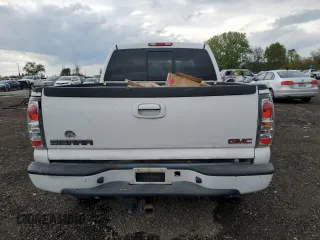 2005 GMC Sierra Denali z VIN 2GTEK63NX51184417, wystawiony jako Copart lot #55663955 z przebiegiem 201 401 mil mil oraz Tytuł czysty. Historia ofert i sprzedaży dostępna na DreamBid. Obrazek 6.
