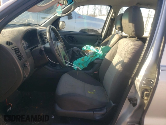 2007 Ford Escape XLS with VIN 1FMYU02Z27KA84268, listed as a Copart auction lot 87313374 with 157,968 mi miles and Non repairable. Bid and sale history available at DreamBid. Image 7.