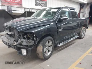 2018 Ram 1500 Express z VIN 1C6RR7FG3JS345868, wystawiony jako IAAI lot #41776664 z przebiegiem 57 913 mil mil oraz . Historia ofert i sprzedaży dostępna na DreamBid. Obrazek 20.