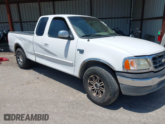 2000 Ford F-150 XL z VIN 1FTRX17L7YKA82690, wystawiony jako IAAI lot #42597325 z przebiegiem Nie podano mil oraz . Historia ofert i sprzedaży dostępna na DreamBid. Obrazek 1.