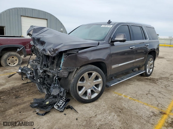 2017 Cadillac Escalade Premium Luxury with VIN 1GYS4CKJ0HR349052, listed as a Copart auction lot 42430434 with 44,598 mi miles and Salvage Title. Bid and sale history available at carsss.com. Image 1.