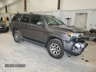 2018 Toyota 4Runner SR5 with VIN JTEBU5JR7J5560461, listed as a Copart auction lot 52667485 with Not Provided miles and Clean Title. Bid and sale history available at DreamBid. Image 4.