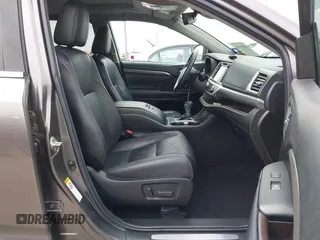 2018 Toyota Highlander Limited with VIN 5TDYZRFH5JS276425, listed as a IAAI auction lot 42070369 with 129,215 mi miles and . Bid and sale history available at DreamBid. Image 5.