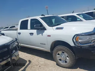 2022 Ram 2500 Tradesman z VIN 3C6UR5HJ7NG351676, wystawiony jako IAAI lot #42728688 z przebiegiem 90 318 mil mil oraz . Historia ofert i sprzedaży dostępna na DreamBid. Obrazek 12.
