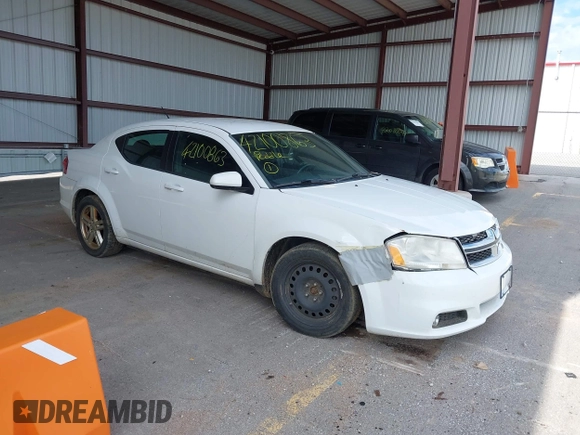 2014 Dodge Avenger SXT z VIN 1C3CDZCB3EN163775, wystawiony jako IAAI lot #42100863 z przebiegiem 178 440 mil mil oraz . Historia ofert i sprzedaży dostępna na DreamBid. Obrazek 1.