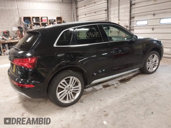 2018 Audi Q5 Premium Plus with VIN WA1BNAFY2J2201427, listed as a IAAI auction lot 42009685 with 75,465 mi miles. Bid and sale history available at carsss.com. Image 4.