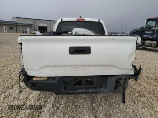 2021 Toyota Tacoma SR z VIN 3TYRX5GNXMT015985, wystawiony jako Copart lot #47067545 z przebiegiem 130 660 mil mil oraz Czysty tytuł • Clean title. Historia ofert i sprzedaży dostępna na DreamBid. Obrazek 6.