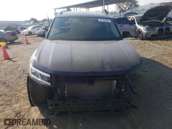2021 Volkswagen Atlas SE with VIN 1V2JP2CA1MC585383, listed as a Copart auction lot 62145184 with 43,840 mi miles and Salvage title. Bid and sale history available at DreamBid. Image 5.