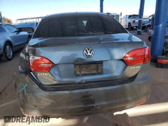 2013 Volkswagen Jetta SE with VIN 3VWBX7AJ2DM288091, listed as a Copart auction lot 44272975 with 148,976 mi miles and Salvage title. Bid and sale history available at DreamBid. Image 6.