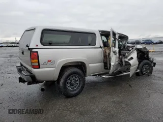 2007 GMC Sierra 2500HD SLT z VIN 1GTHK23DX7F146856, wystawiony jako Copart lot #45634645 z przebiegiem Nie podano mil oraz Szkoda całkowita • Salvage title. Historia ofert i sprzedaży dostępna na DreamBid. Obrazek 3.