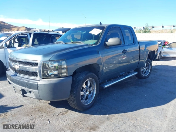 2007 Chevrolet Silverado 1500 Work Truck with VIN 1GCEC19C77Z503305, listed as a IAAI auction lot 41253453 with 160,392 mi miles. Bid and sale history available at carsss.com. Image 17.