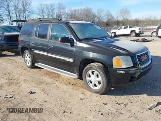 2003 GMC Envoy XL SLE with VIN 1GKES16S536169273, listed as a IAAI auction lot 41375531 with 181,820 mi miles. Bid and sale history available at carsss.com. Image 1.