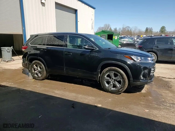 2017 Toyota Highlander Limited with VIN 5TDDZRFH3HS371946, listed as a Copart auction lot 51742485 with 105,389 mi miles and Salvage Title. Bid and sale history available at carsss.com. Image 15.