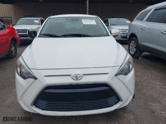 2017 Toyota Yaris iA with VIN 3MYDLBYV0HY173573, listed as a IAAI auction lot 41982842 with 86,284 mi miles. Bid and sale history available at carsss.com. Image 12.