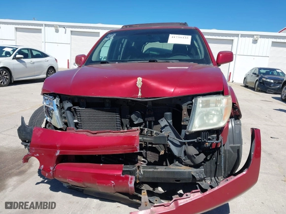 2005 Nissan Pathfinder LE with VIN 5N1AR18W15C704878, listed as a IAAI auction lot 41735335 with 162,191 mi miles. Bid and sale history available at carsss.com. Image 13.