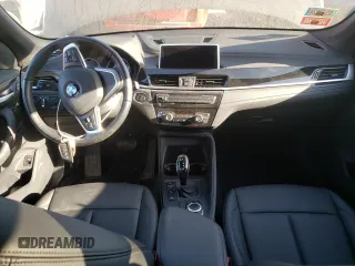2020 BMW X1 xDrive28i with VIN WBXJG9C01L5R68795, listed as a Copart auction lot 68192462 with 15,925 mi miles. Bid and sale history available at carsss.com. Image 8.