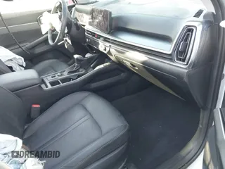 2024 Kia Sorento S z VIN 5XYRL4JCXRG273002, wystawiony jako IAAI lot #42092542 z przebiegiem 8444 mil mil oraz . Historia ofert i sprzedaży dostępna na DreamBid. Obrazek 5.