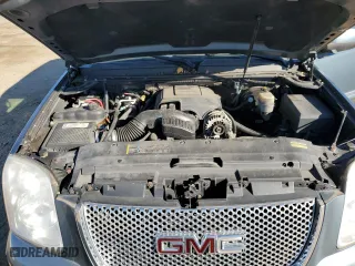 2007 GMC Yukon Denali with VIN 1GKFK63857J385248, listed as a Copart auction lot 75475454 with 102,664 mi miles and Salvage Title. Bid and sale history available at carsss.com. Image 13.