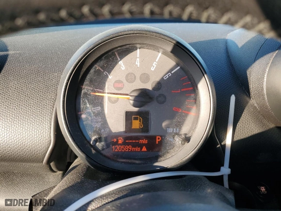 2015 MINI Cooper Countryman S with VIN WMWZC3C57FWT05196, listed as a Copart auction lot 89017695 with 120,589 mi miles and Salvage Title. Bid and sale history available at carsss.com. Image 9.