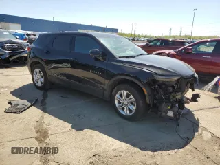2021 Chevrolet Blazer LT z VIN 3GNKBCRS7MS569622, wystawiony jako Copart lot #56333085 z przebiegiem Nie podano mil oraz Czysty tytuł • Clean title. Historia ofert i sprzedaży dostępna na DreamBid. Obrazek 4.
