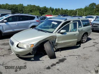 2006 Volvo V70 2.4L with VIN YV1SW640362576709, listed as a Copart auction lot 69790804 with 207,321 mi miles and Salvage Title. Bid and sale history available at carsss.com. Image 1.
