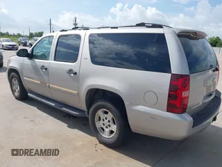 2007 Chevrolet Suburban LT with VIN 3GNFC16037G199184, listed as a IAAI auction lot 42666370 with 259,929 mi miles and . Bid and sale history available at DreamBid. Image 3.