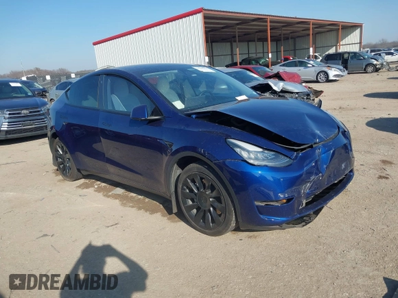 2021 Tesla Model Y Standard Range with VIN 5YJYGDED5MF121874, listed as a IAAI auction lot 41238170 with 72,041 mi miles and . Bid and sale history available at DreamBid. Image 1.