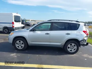 2010 Toyota RAV4 с VIN JTMKF4DV2A5028343, выставлен на аукционе IAAI как лот 42700055 с пробегом 146 553 миль миль и . История ставок и продаж доступна на DreamBid. Изображение 14.