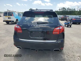 2014 Porsche Cayenne z VIN WP1AA2A20ELA95807, wystawiony jako Copart lot #57442775 z przebiegiem 142 845 mil mil oraz Szkoda całkowita • Salvage title. Historia ofert i sprzedaży dostępna na DreamBid. Obrazek 6.