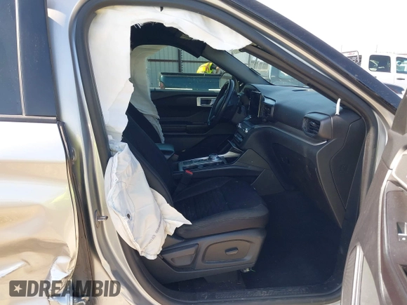 2020 Ford Explorer XLT z VIN 1FMSK7DH2LGA88858, wystawiony jako IAAI lot #41984871 z przebiegiem 79 222 mil mil oraz . Historia ofert i sprzedaży dostępna na DreamBid. Obrazek 5.