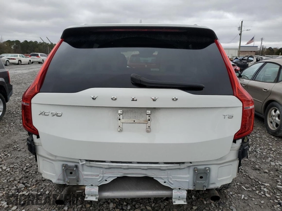 2021 Volvo XC90 Momentum z VIN YV4102CK2M1751708, wystawiony jako Copart lot #85919094 z przebiegiem 57 793 mil mil oraz Szkoda całkowita • Salvage title. Historia ofert i sprzedaży dostępna na DreamBid. Obrazek 6.
