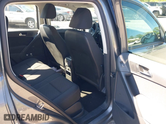 2017 Volkswagen Tiguan S with VIN WVGBV7AX9HK049420, listed as a IAAI auction lot 41838301 with 118,490 mi miles and . Bid and sale history available at DreamBid. Image 8.