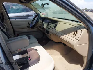 2008 Ford Police Interceptor с VIN 2FAFP71V28X171604, выставлен на аукционе IAAI как лот 42651526 с пробегом Не указан миль и . История ставок и продаж доступна на DreamBid. Изображение 5.