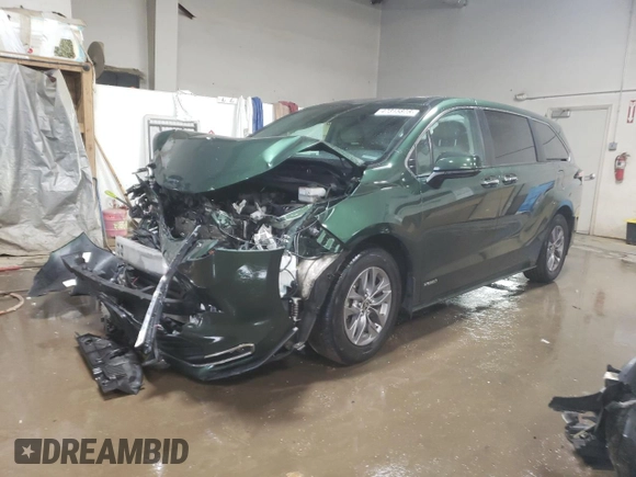 2021 Toyota Sienna XLE with VIN 5TDYRKEC8MS026985, listed as a Copart auction lot 47315875 with 175,673 mi miles and Salvage title. Bid and sale history available at DreamBid. Image 1.