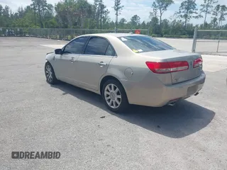 2010 Lincoln MKZ with VIN 3LNHL2GC8AR754217, listed as a IAAI auction lot 41898803 with 114,592 mi miles. Bid and sale history available at carsss.com. Image 3.