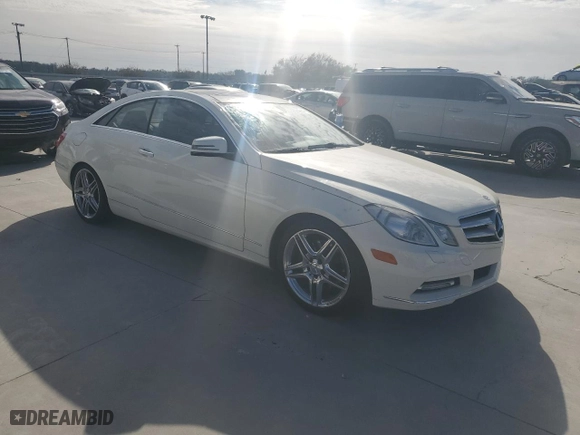 2011 Mercedes-Benz E-Class E 350 with VIN WDDKJ5GB2BF107776, listed as a Copart auction lot 82574914 with 64,209 mi miles and Salvage Title. Bid and sale history available at carsss.com. Image 4.