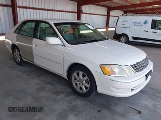 2003 Toyota Avalon XL z VIN 4T1BF28B03U307816, wystawiony jako IAAI lot #42313586 z przebiegiem 199 393 mil mil oraz . Historia ofert i sprzedaży dostępna na DreamBid. Obrazek 1.