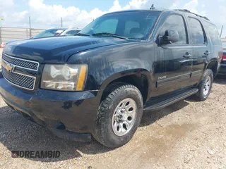 2012 Chevrolet Tahoe LS z VIN 1GNSCAE0XCR201183, wystawiony jako IAAI lot #42456344 z przebiegiem 163 774 mil mil oraz . Historia ofert i sprzedaży dostępna na DreamBid. Obrazek 17.