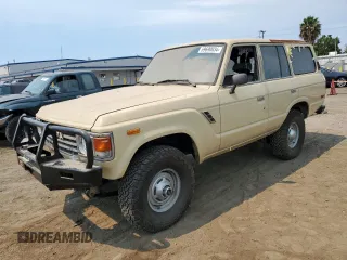 1982 Toyota Land Cruiser z VIN JT3FJ60G9C0026791, wystawiony jako Copart lot #69690034 z przebiegiem 187 399 mil mil oraz Szkoda całkowita • Salvage title. Historia ofert i sprzedaży dostępna na DreamBid. Obrazek 1.