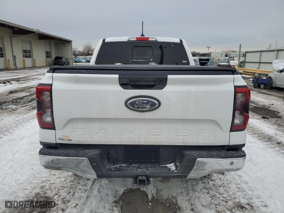 2024 Ford Ranger LARIAT with VIN 1FTER4KH3RLE26685, listed as a Copart auction lot 46030645 with 4,115 mi miles and Salvage Title. Bid and sale history available at carsss.com. Image 6.