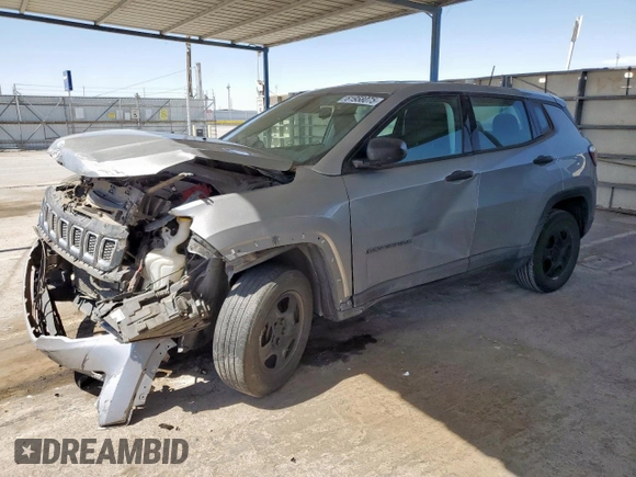 2020 Jeep Compass Sport z VIN 3C4NJDAB4LT174073, wystawiony jako Copart lot #61958075 z przebiegiem 105 000 mil mil oraz Szkoda całkowita • Salvage title. Historia ofert i sprzedaży dostępna na DreamBid. Obrazek 1.