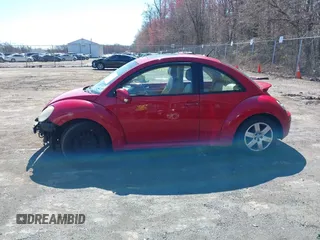 2007 Volkswagen New Beetle Coupe with VIN 3VWRW31C57M504628, listed as a IAAI auction lot 41842935 with 185,910 mi miles. Bid and sale history available at carsss.com. Image 14.