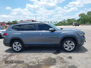 2021 Volkswagen Atlas SE with VIN 1V2HR2CA9MC585740, listed as a IAAI auction lot 42279757 with 64,995 mi miles and . Bid and sale history available at DreamBid. Image 13.
