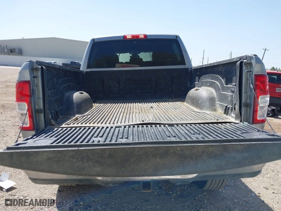 2024 Ram 2500 Big Horn with VIN 3C6UR5DL3RG153710, listed as a IAAI auction lot 41858085 with 36,985 mi miles. Bid and sale history available at carsss.com. Image 17.