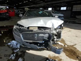 2017 Lincoln MKZ Reserve with VIN 3LN6L5FC0HR633623, listed as a Copart auction lot 44914115 with 52,497 mi miles and Salvage title. Bid and sale history available at DreamBid. Image 5.