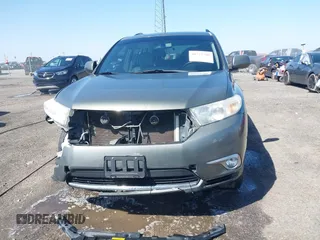 2011 Toyota Highlander Limited with VIN 5TDDK3EH6BS061624, listed as a IAAI auction lot 41772700 with 218,347 mi miles and . Bid and sale history available at DreamBid. Image 12.
